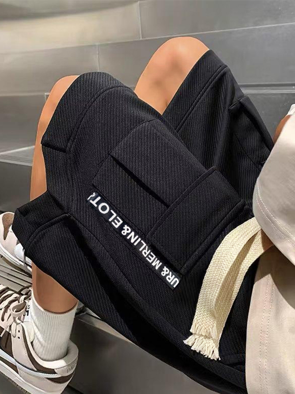 Herren-Shorts mit bedruckten Taschen und Kordelzug-3