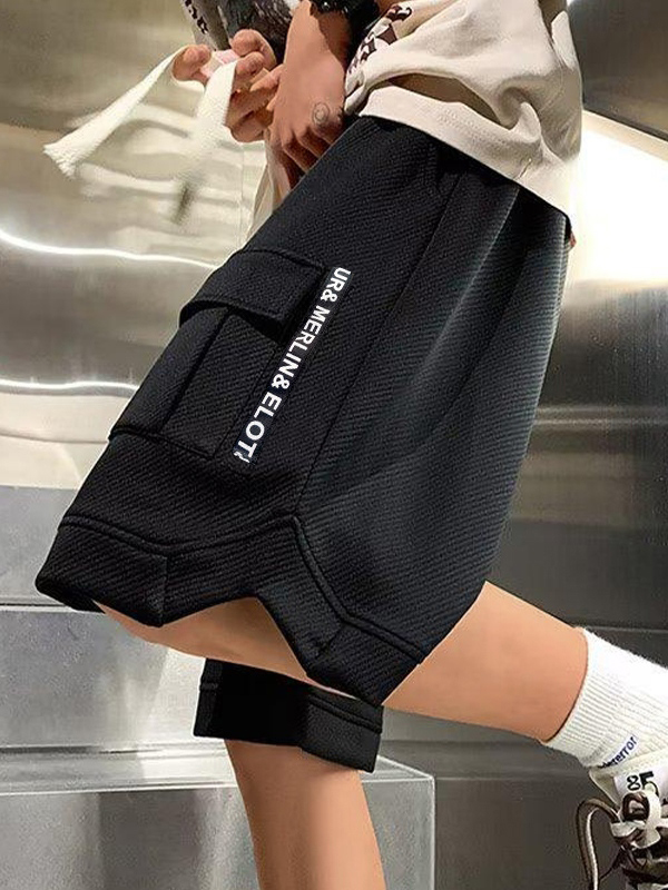 Herren-Shorts mit bedruckten Taschen und Kordelzug-1