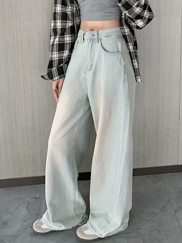 Hell gewaschene Boyfriend-Jeans mit hoher Taille-1