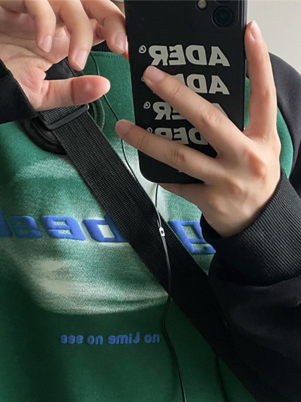 Herren-Raglan-Sweatshirt mit Aufdruck in Kontrastfarbe-1