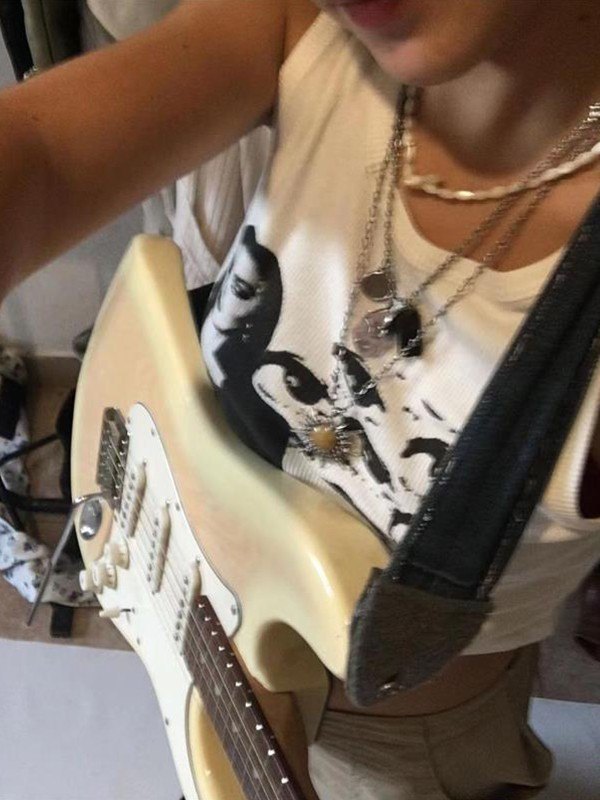 Figurbetontes Tanktop mit Augenmuster-5