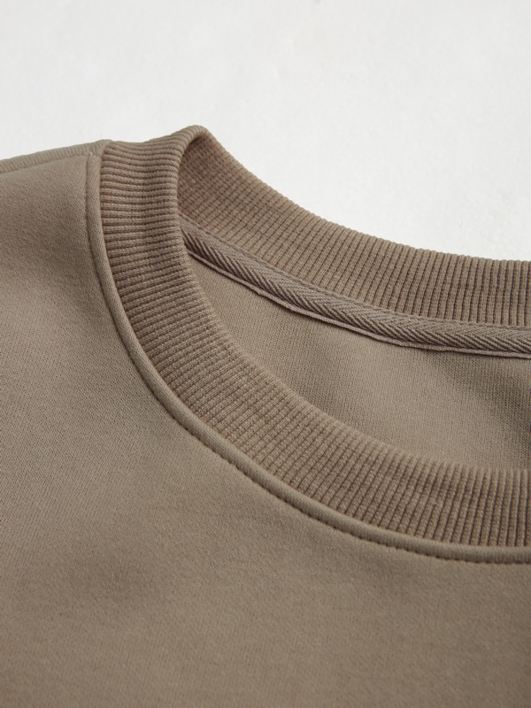 Einfarbiger, mit Label verzierter, übergroßer Kapuzenpullover-4