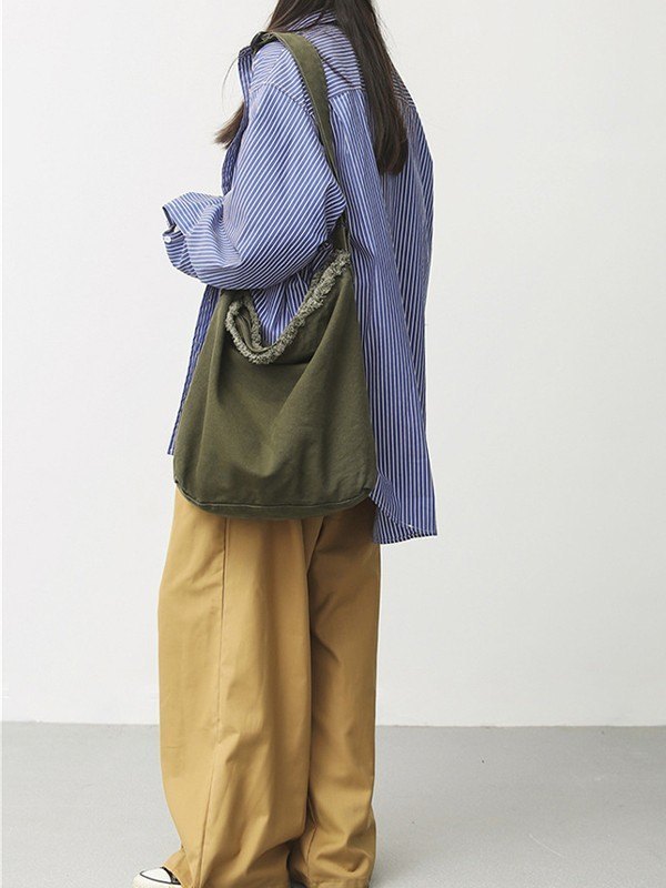 Große Umhängetasche mit Fransenbesatz-2