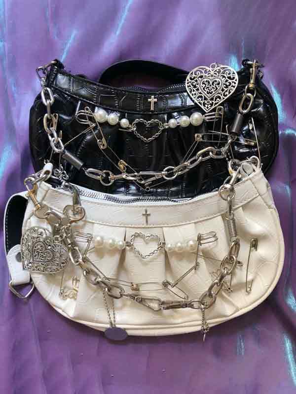 Y2K Umhängetasche mit Metallanhänger-1